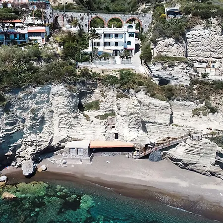 Hotel Bina Sea 2*