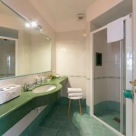 Bina Sea Hotel