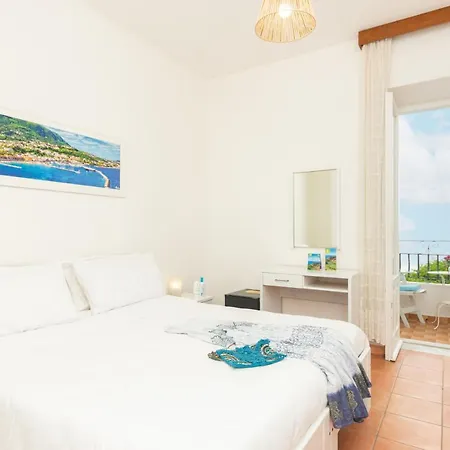 Bina Sea Sant'Angelo (Isola d'Ischia)